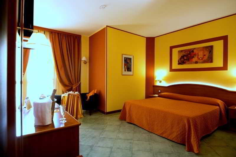 Hotel Degli Amici Artena Extérieur photo